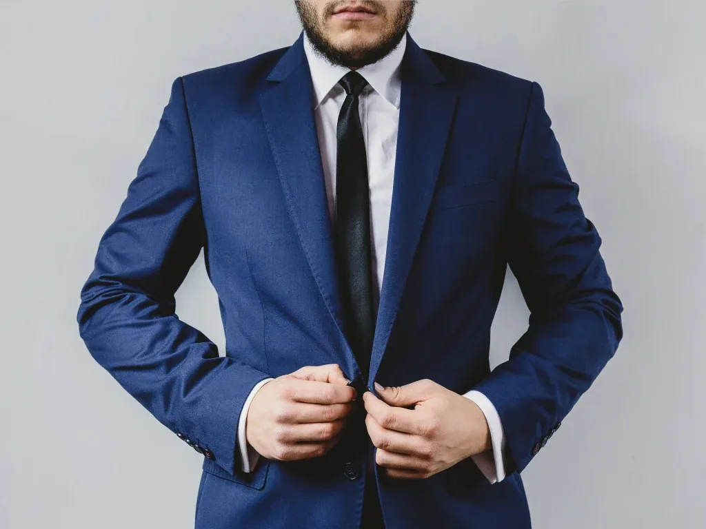 Image illustrant votre posture et expression à adopté lors de la prise d'une photo pour un CV